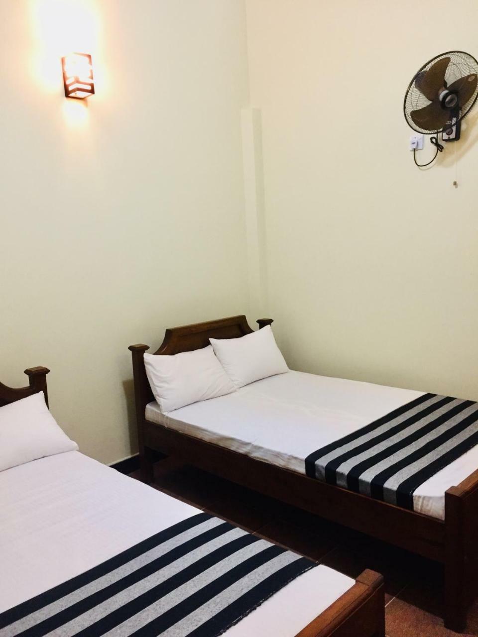 Sweet Home Tourist Rest, Cooking Classes & Tours Anuradhapura Zewnętrze zdjęcie