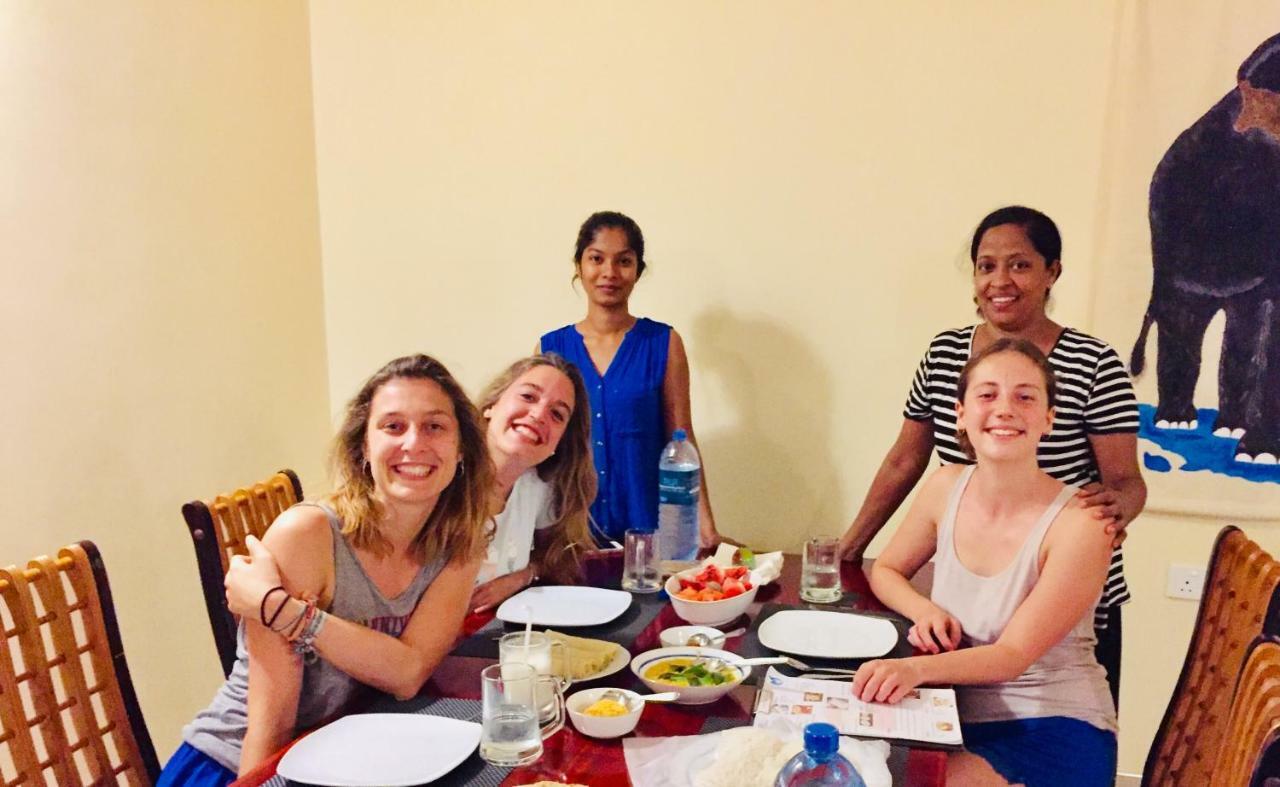 Sweet Home Tourist Rest, Cooking Classes & Tours Anuradhapura Zewnętrze zdjęcie