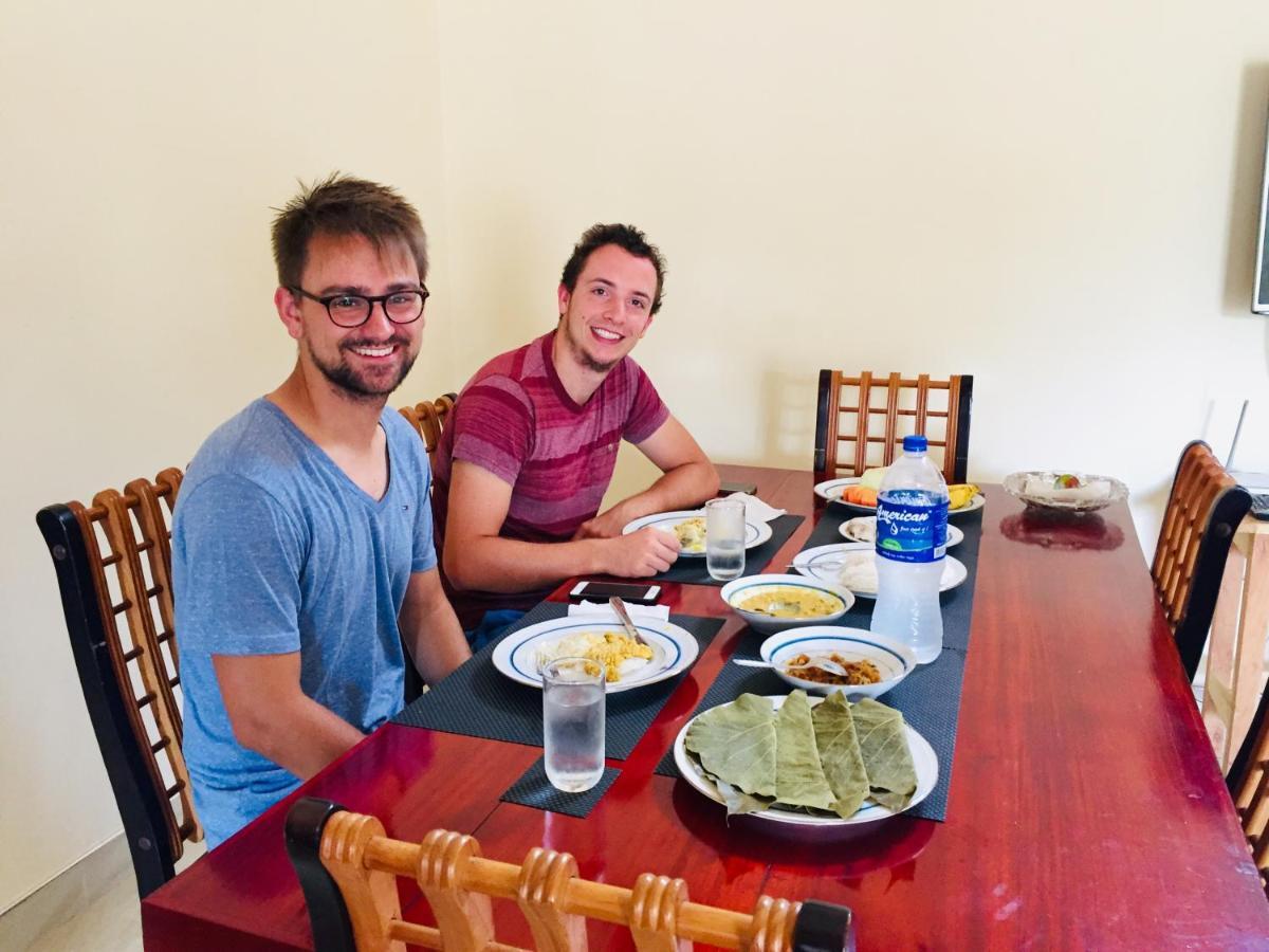 Sweet Home Tourist Rest, Cooking Classes & Tours Anuradhapura Zewnętrze zdjęcie