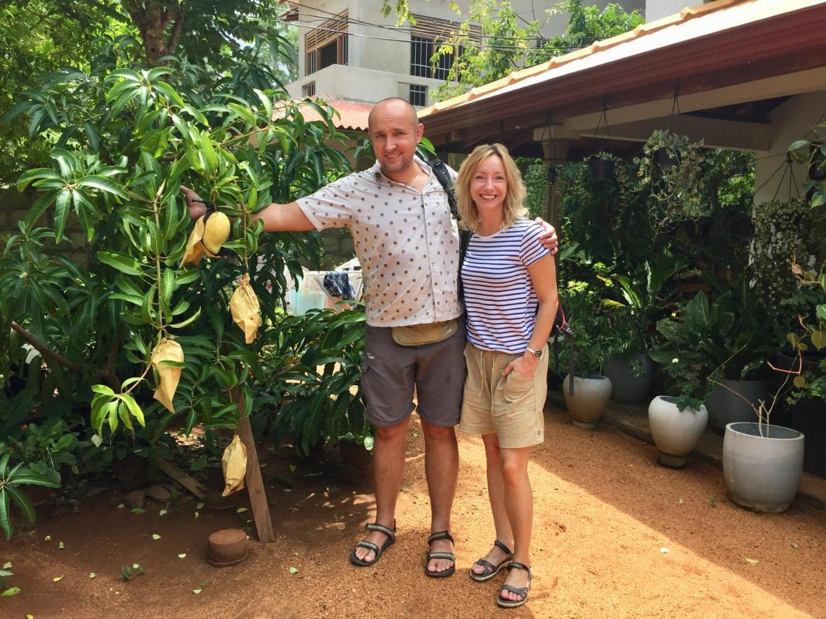 Sweet Home Tourist Rest, Cooking Classes & Tours Anuradhapura Zewnętrze zdjęcie