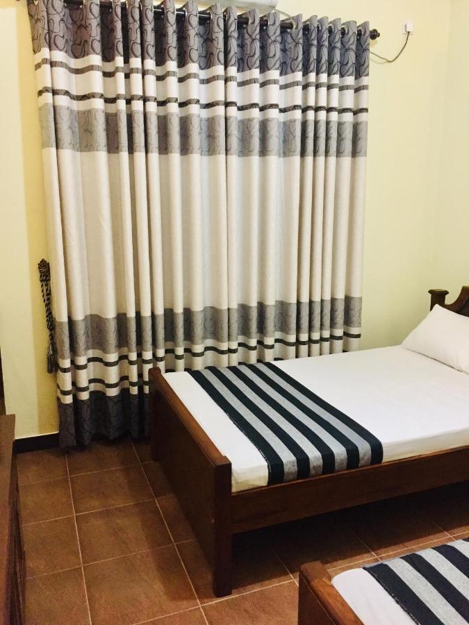 Sweet Home Tourist Rest, Cooking Classes & Tours Anuradhapura Zewnętrze zdjęcie